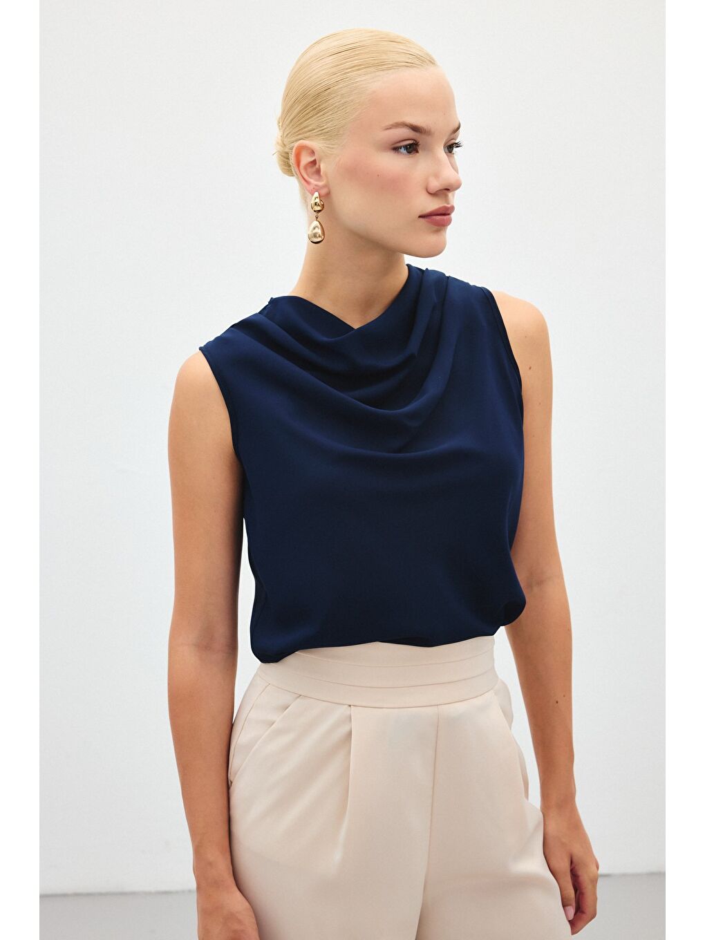 Degaje Yaka Kolsuz Bluz - Lacivert-4