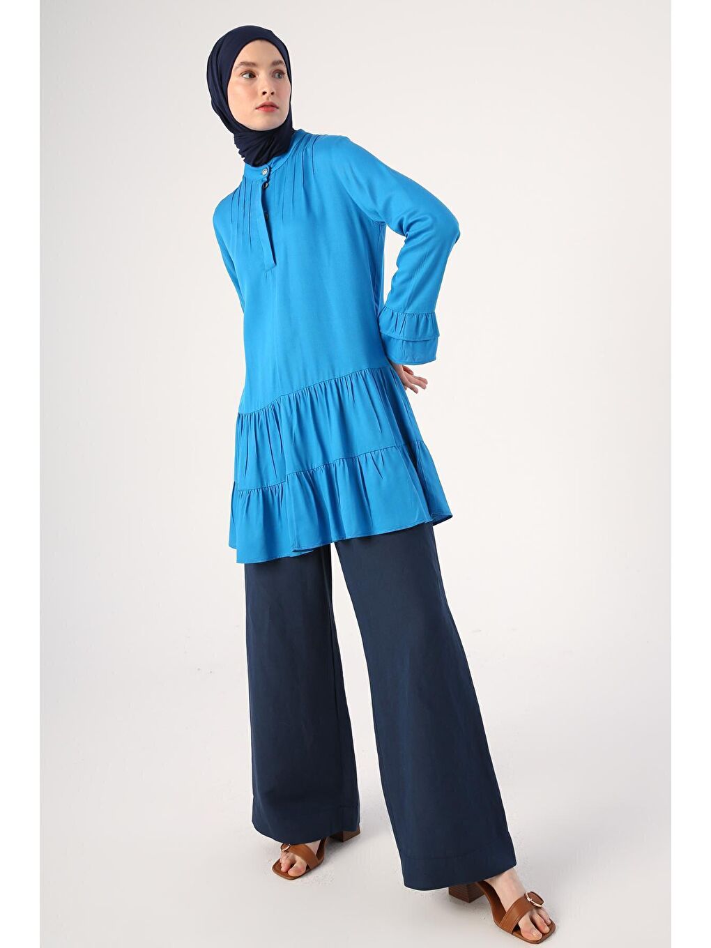 Mavi Hakim Yaka Yarım Patlı Volan Kollu Tunik-4