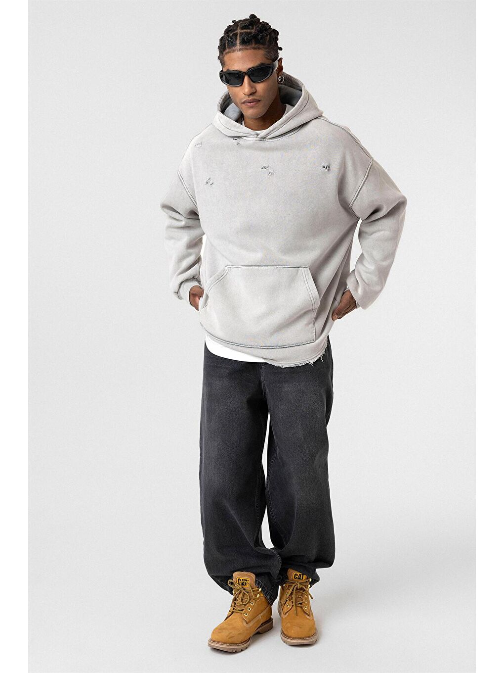 Yıkamalı Yırtık Detaylı Oversıze Erkek Hoodie Açık Gri-2