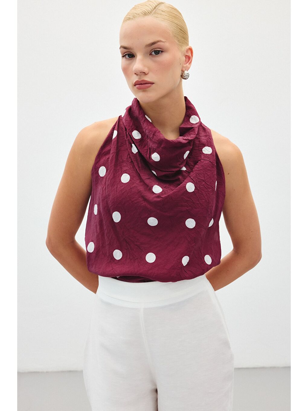 Kolsuz Puantiye Desenli Bluz - Bordo-2