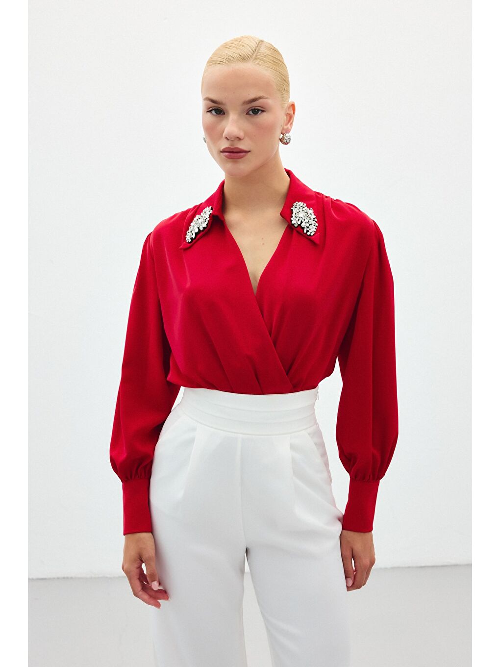Aksesuar Detaylı Bodysuit Bluz - Kırmızı-3