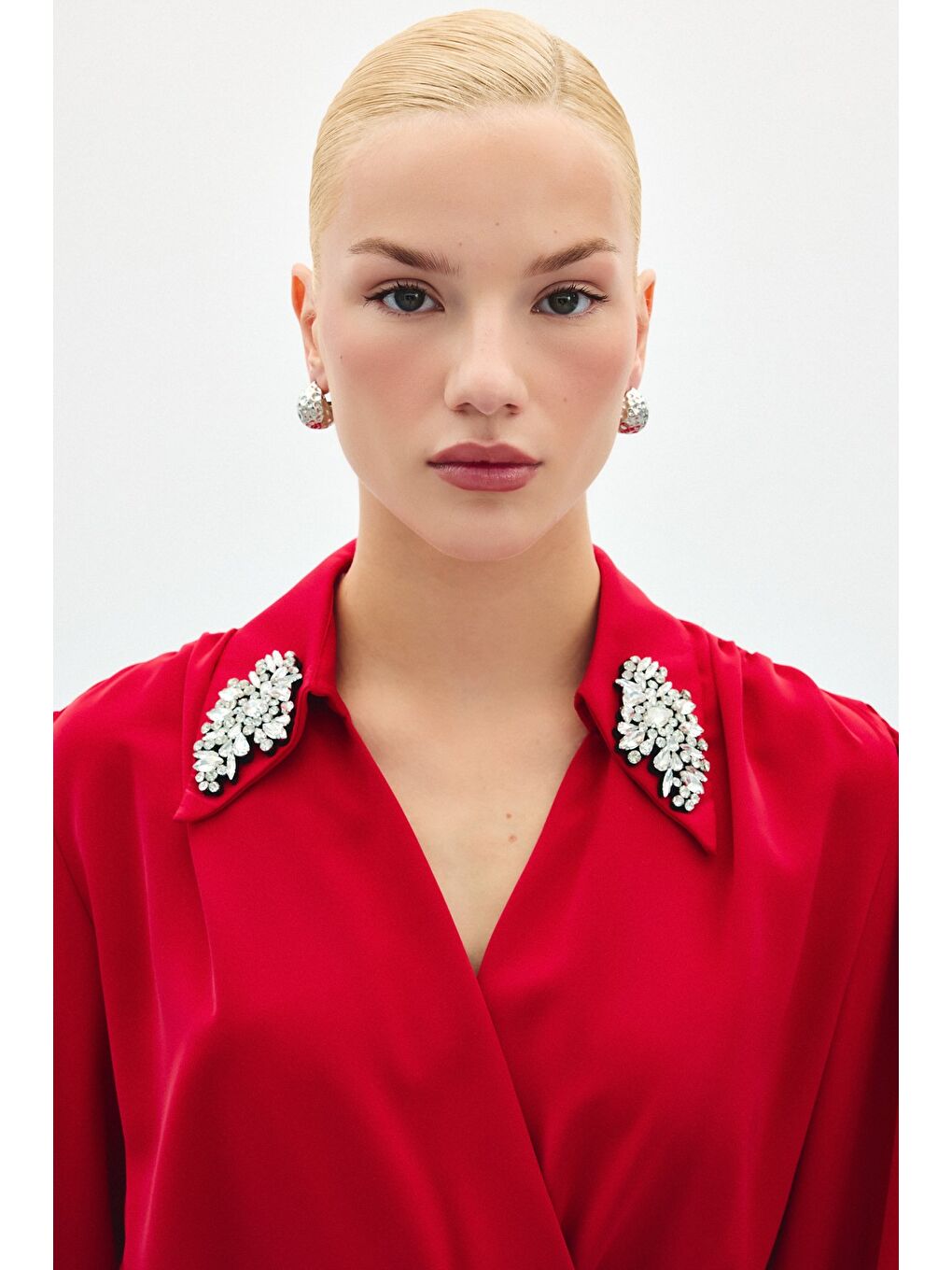 Aksesuar Detaylı Bodysuit Bluz - Kırmızı-6