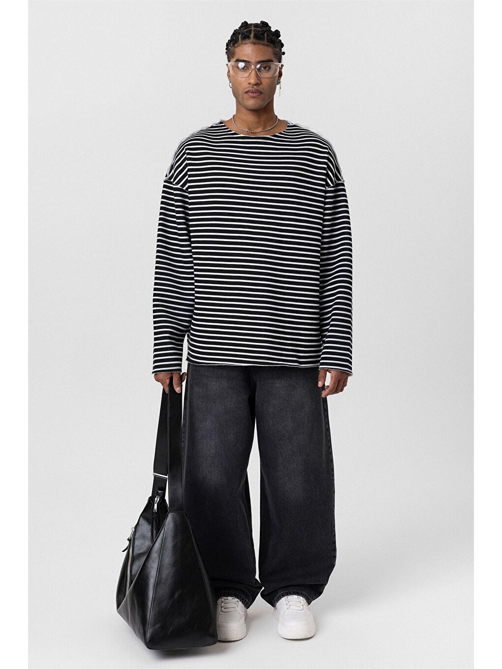 Yaka Detaylı Oversize Sweatshirt Siyah-6