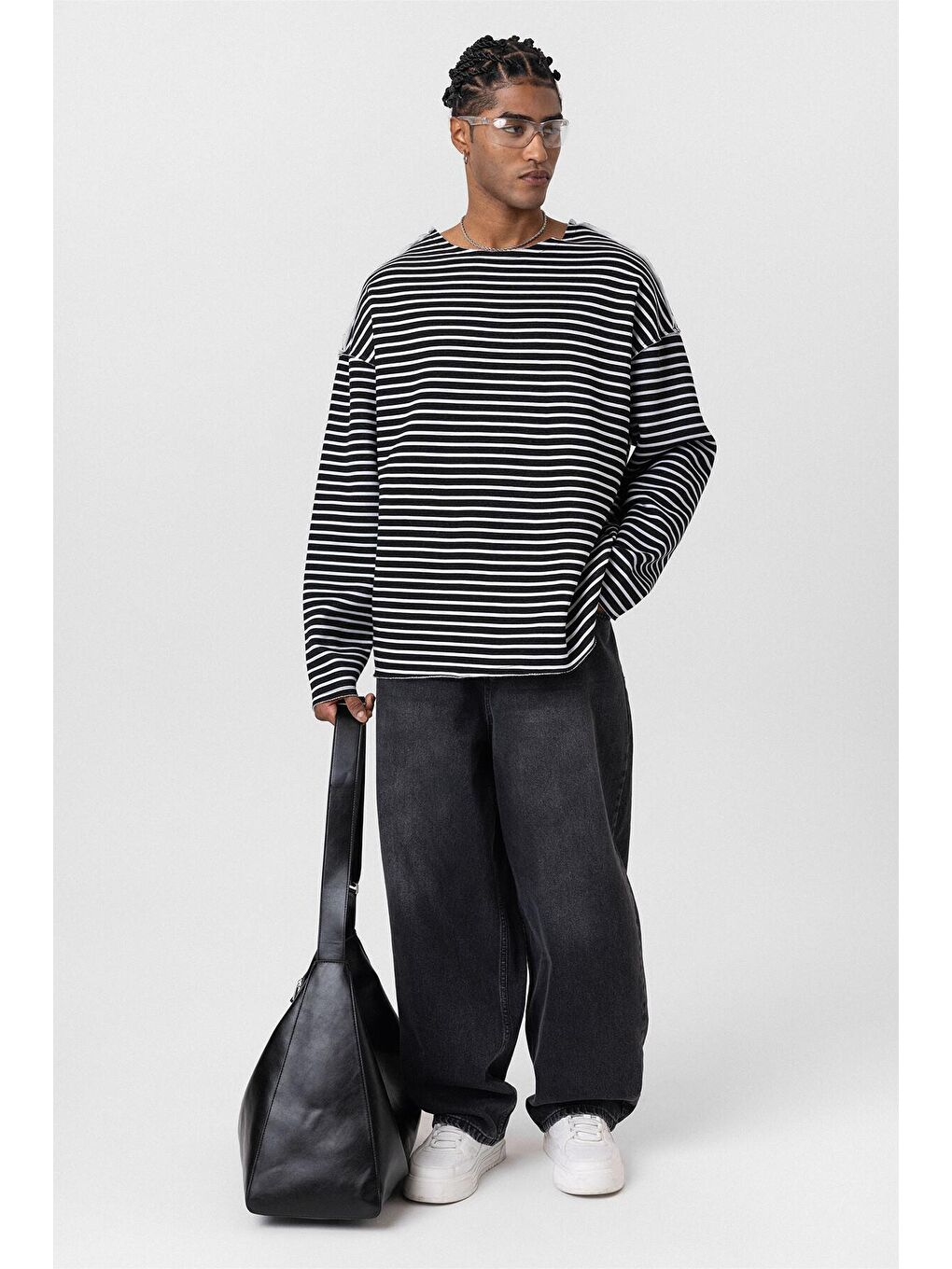 Yaka Detaylı Oversize Sweatshirt Siyah-7