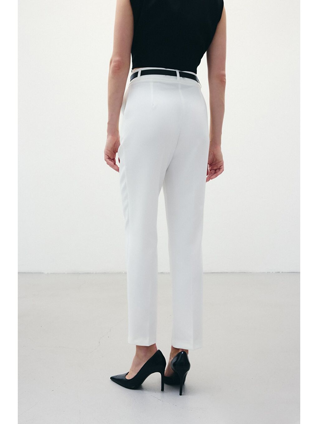 Kemerli Pantolon - Ekru-7