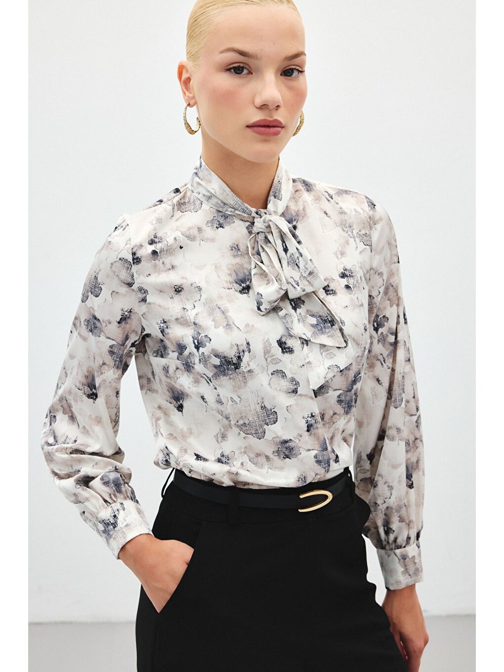 Fularlı Emprime Gömlek - Gri-2