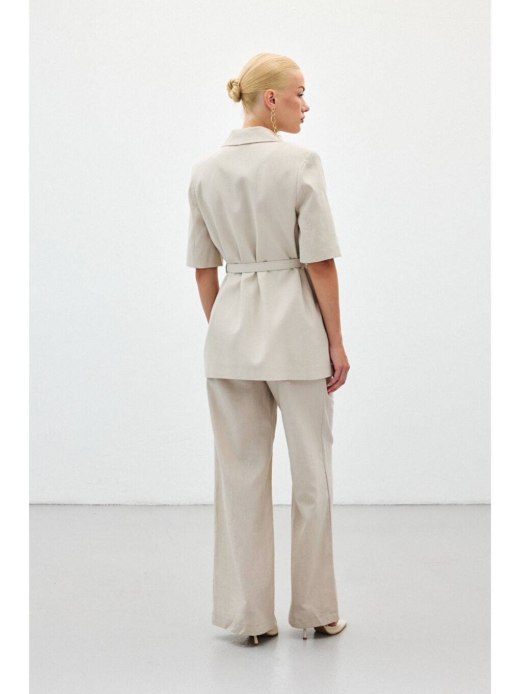 Bej Kısa Kollu Kemerli Ceket - Taş-7