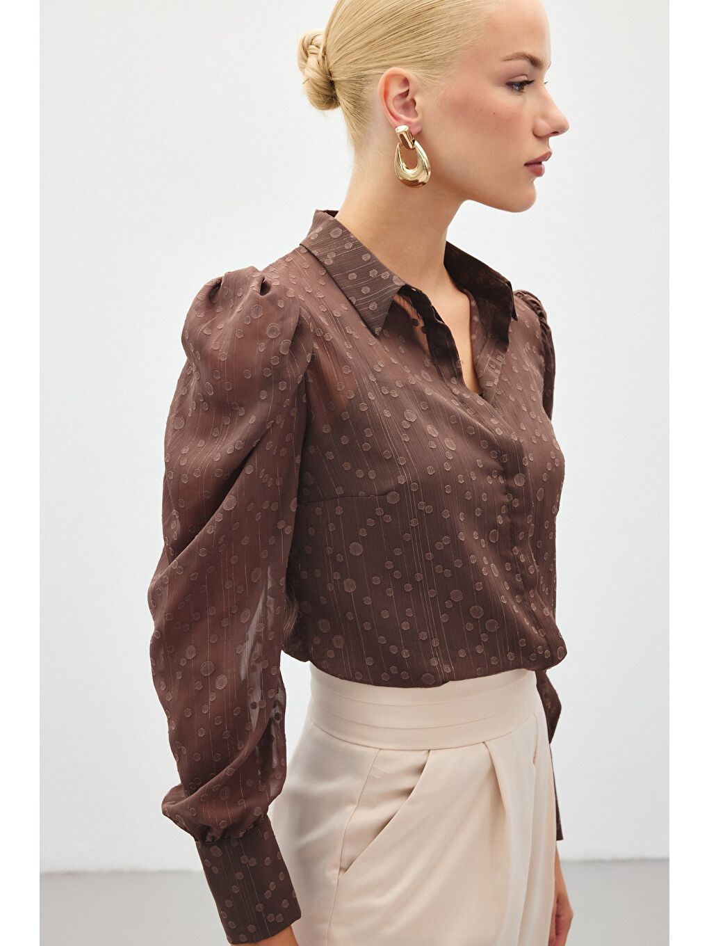 Kahverengi Puantiye Dokulu Gömlek - Kahve-5