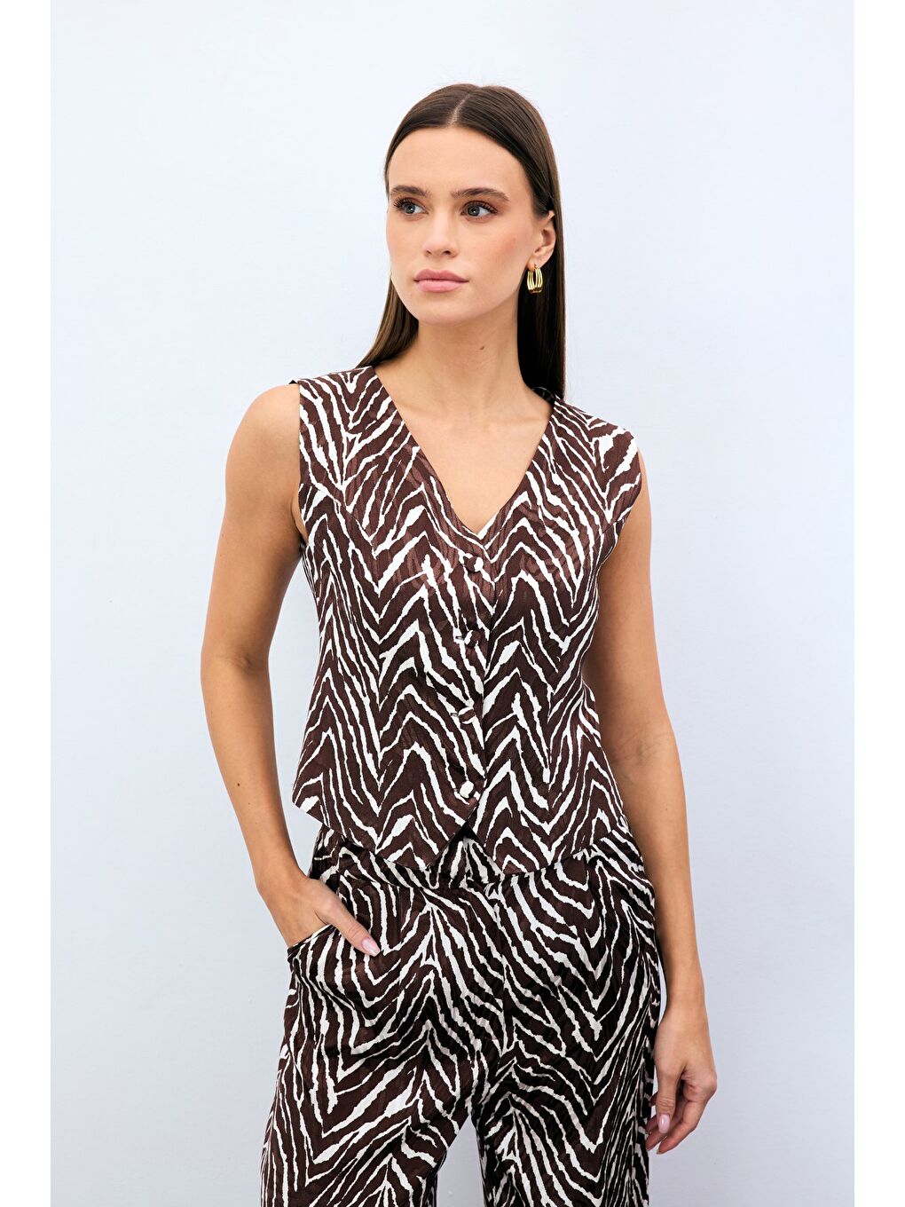 Kahverengi Zebra Desen Kısa Yelek - Kahve-1