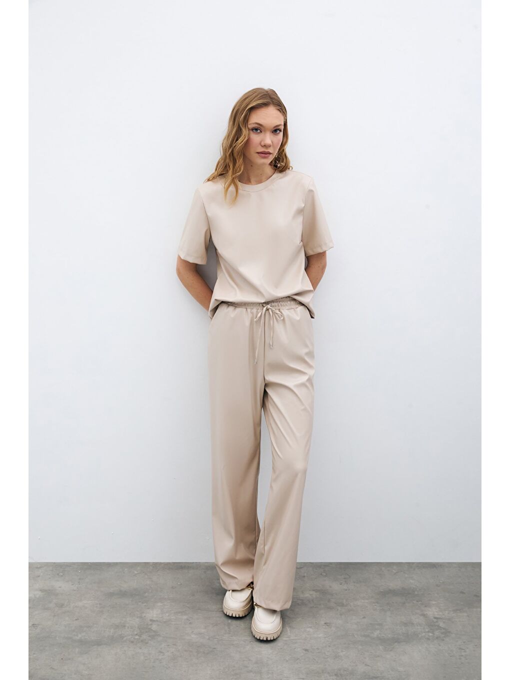 Bej Salaş Deri Pantolon - Taş-4