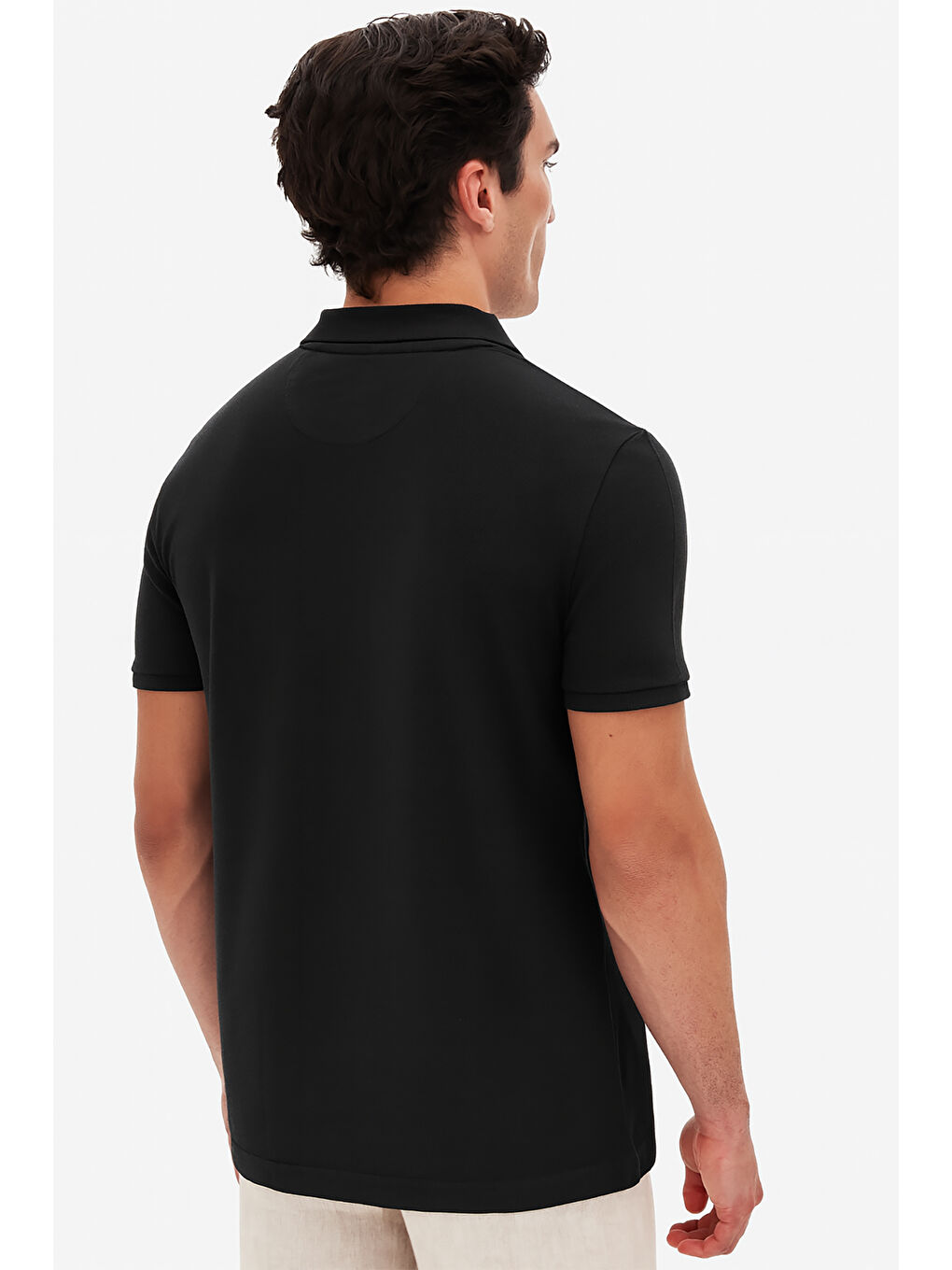 Regular Fit Siyah %100 Pamuklu Uzun Ömürlü Kıvrılmaz Polo Yaka Nakışlı Tişört-6