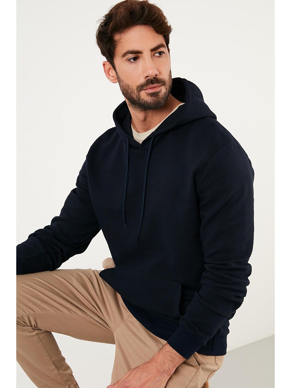 Lacivert Pamuklu Kapüşonlu Kanguru Cepli Slim Fit Sweat 5896598