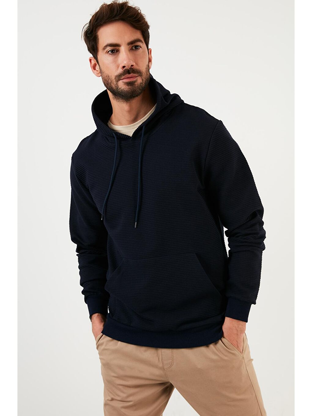 Lacivert Pamuklu Kapüşonlu Kanguru Cepli Slim Fit Sweat 5896598-1