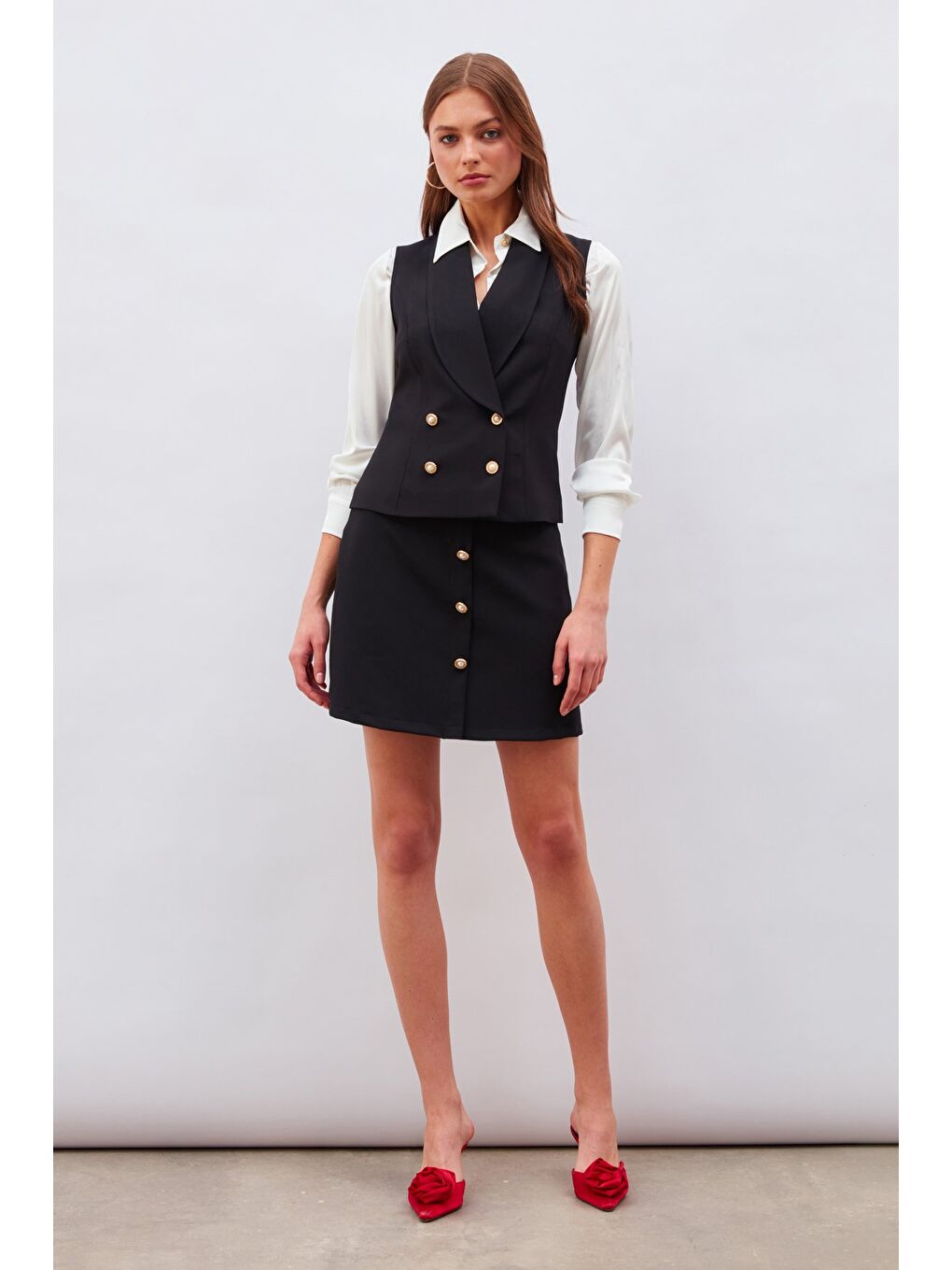 Düğme Detaylı Mini Etek - Siyah