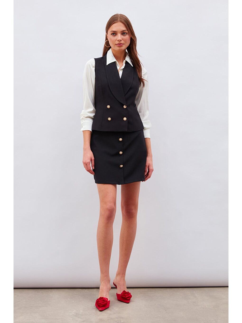 Düğme Detaylı Mini Etek - Siyah-1