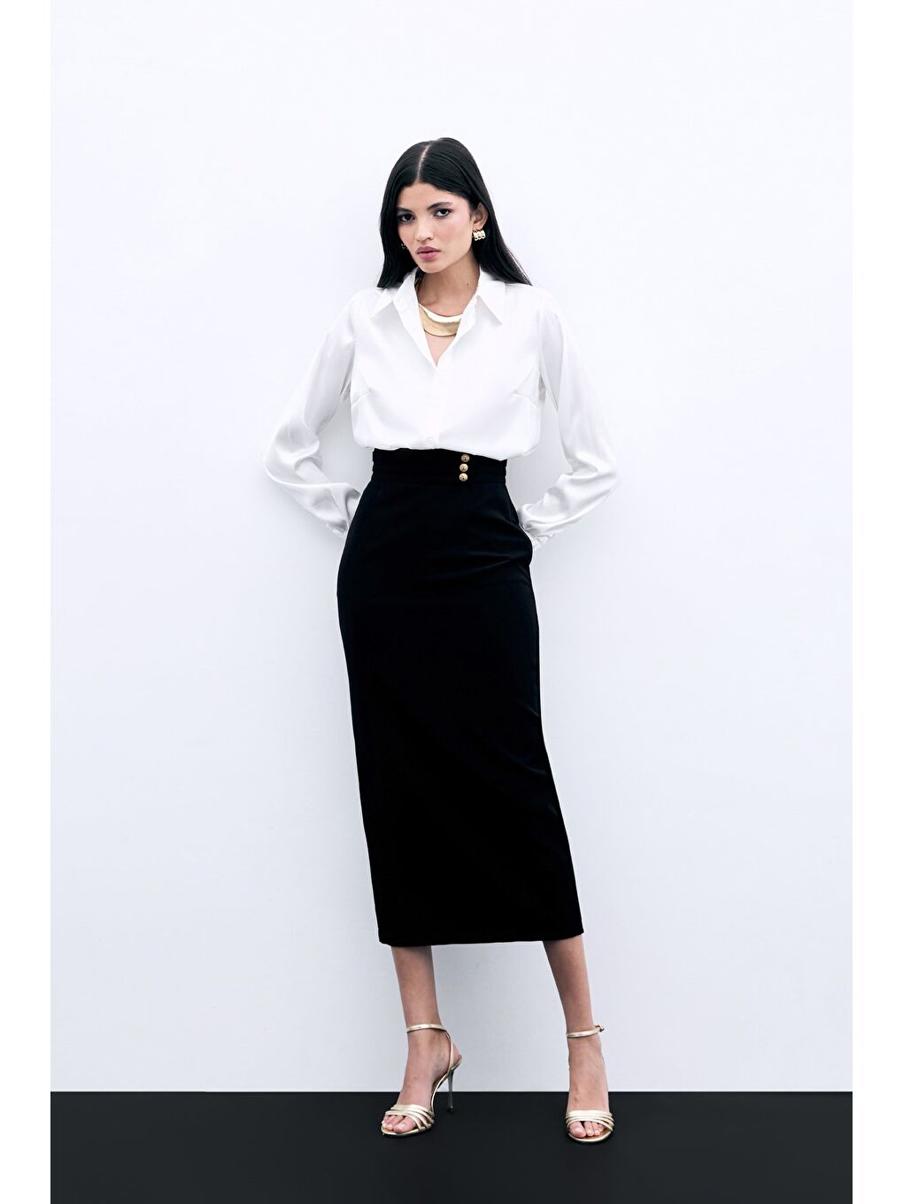 Düğme Detaylı Midi Etek - Siyah