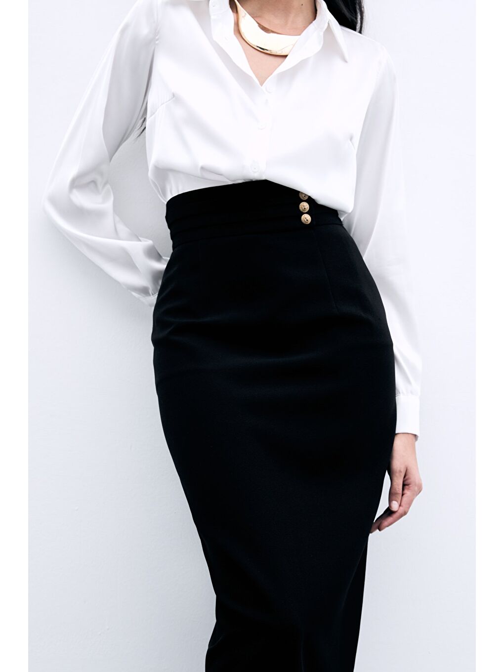 Düğme Detaylı Midi Etek - Siyah-5