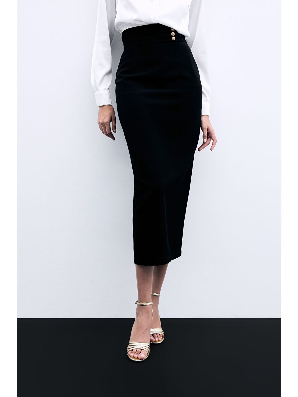 Düğme Detaylı Midi Etek - Siyah-6