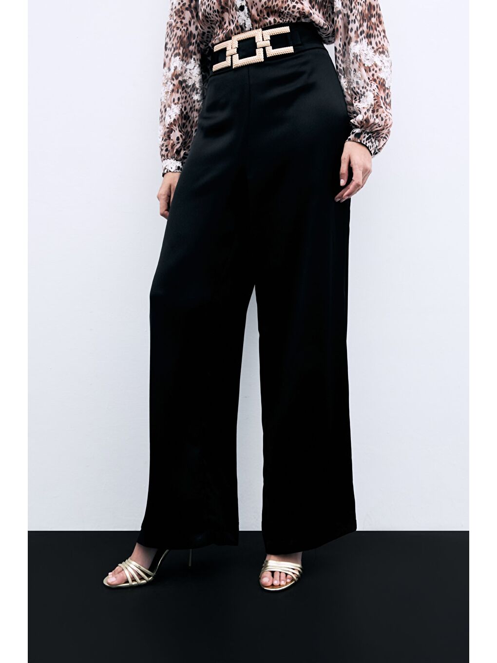 Bel Kemerli Saten Krep Pantolon - Siyah-3