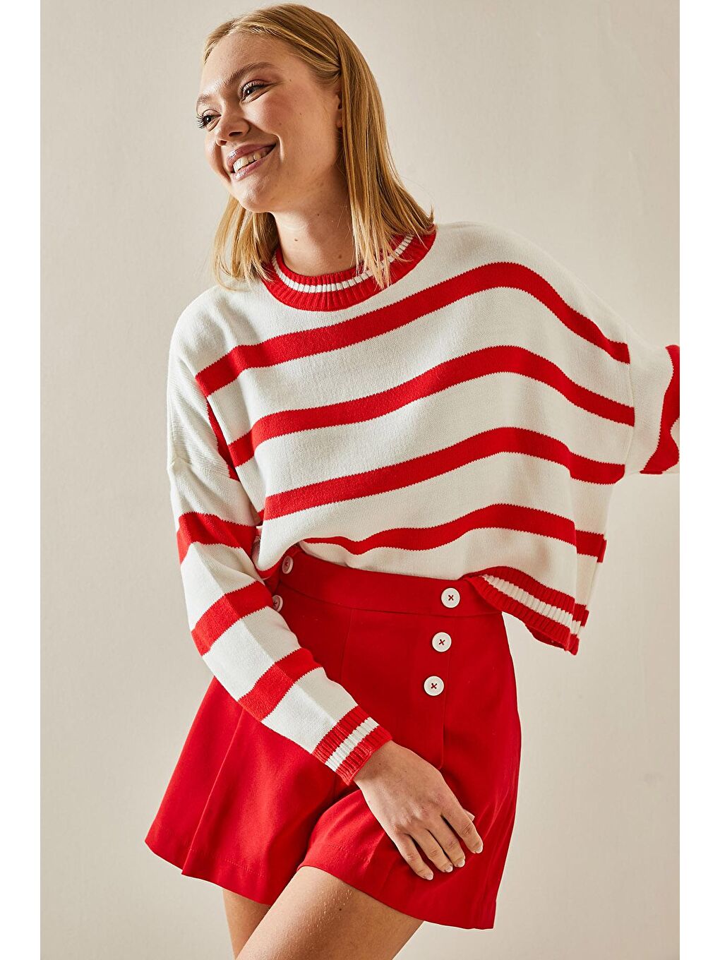 Kırmızı Bisiklet Yaka Çizgili Crop Kazak 4KXK3-47589-04