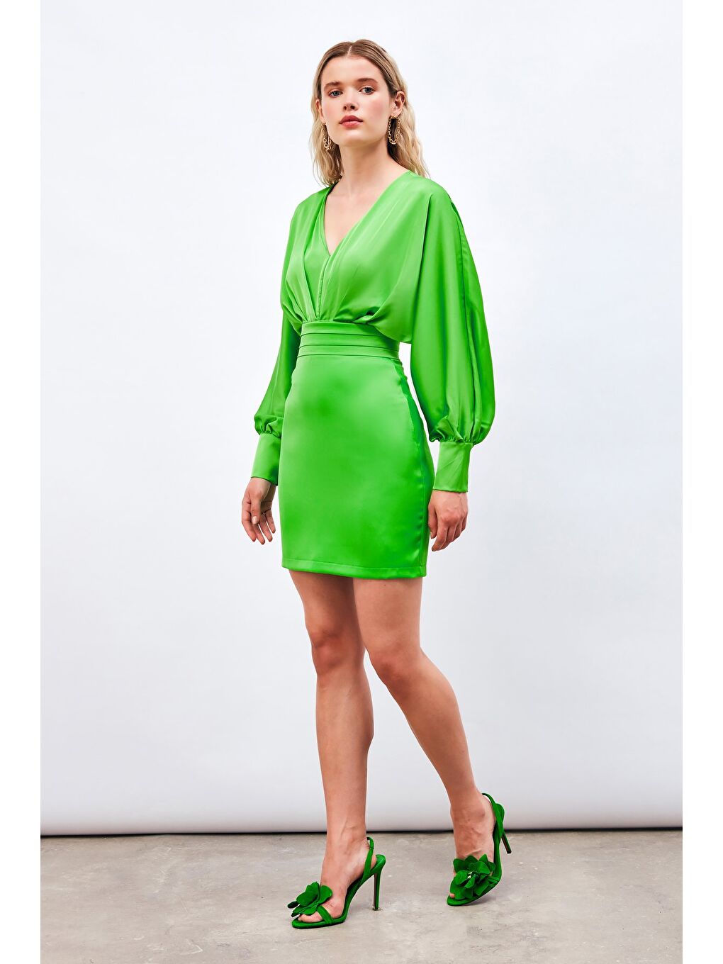 Bel Detaylı Mini Saten Etek - Açık Yeşil-1