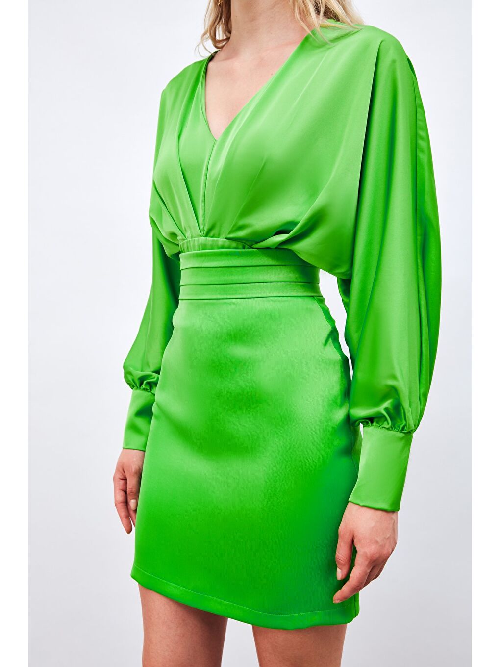 Bel Detaylı Mini Saten Etek - Açık Yeşil-4