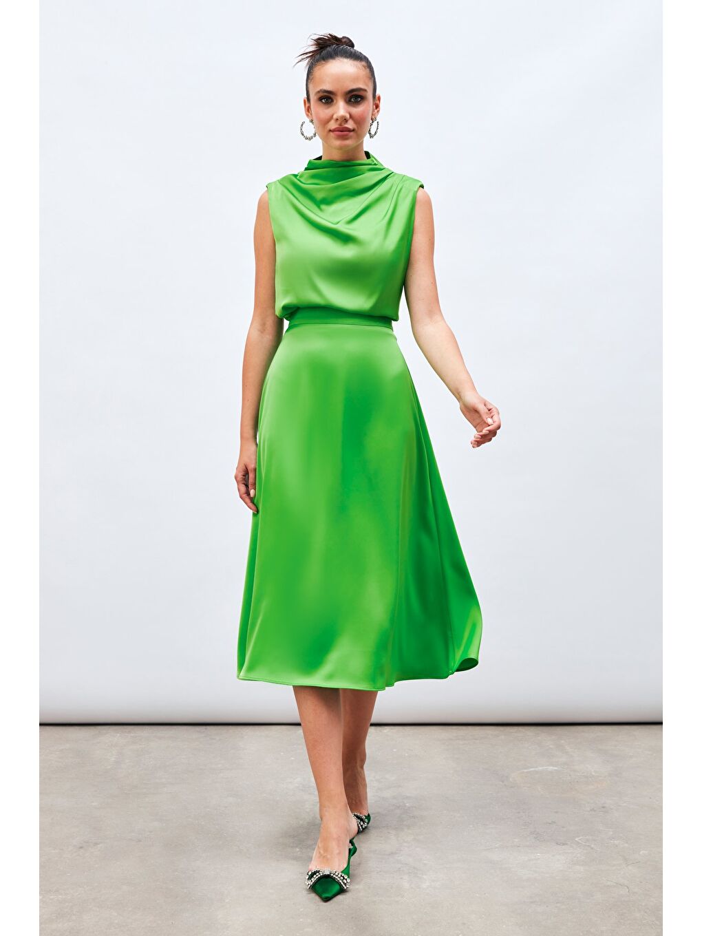 Midi Boy Saten Etek - Açık Yeşil-3