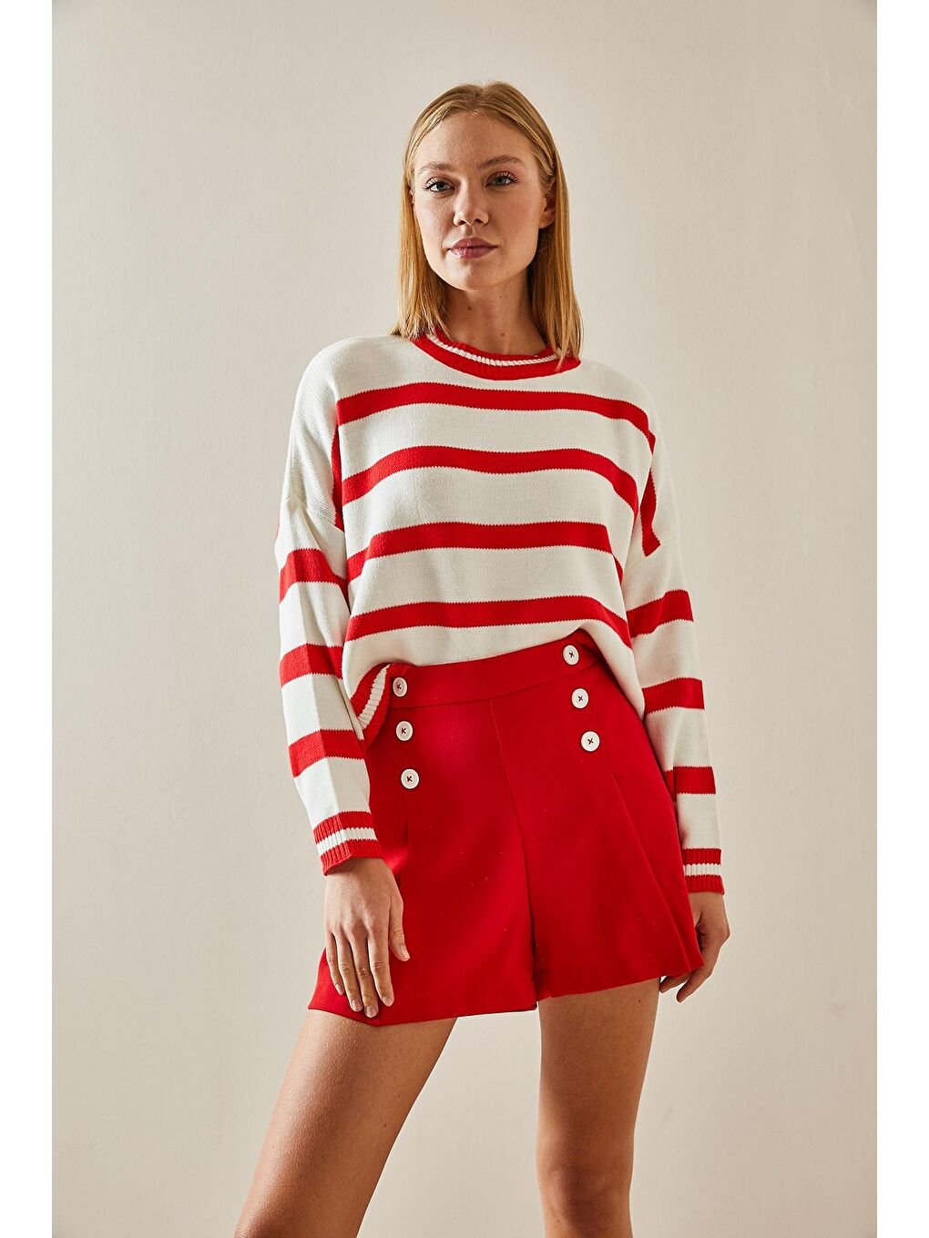 Kırmızı Bisiklet Yaka Çizgili Crop Kazak 4KXK3-47589-04-4