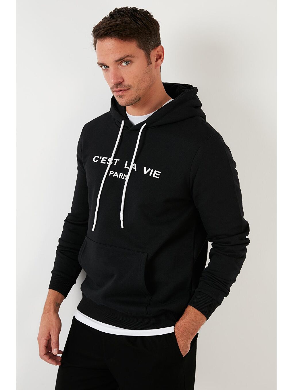 Siyah Slim Fit Kapüşonlu Kanguru Cepli İçi Tüylü Şardonlu Sweat 568R705-2