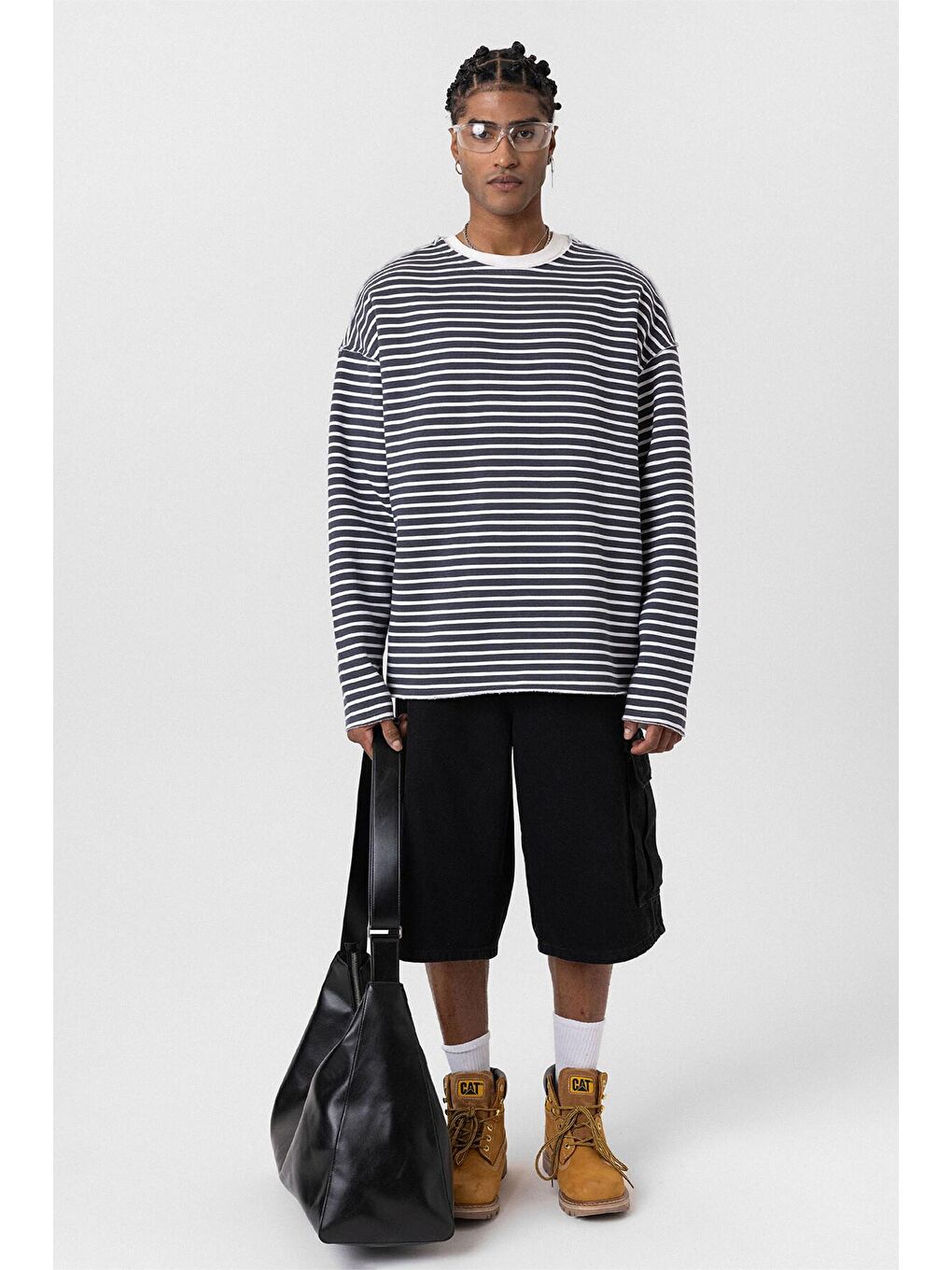 Gri Yaka Detaylı Oversize Sweatshirt Füme-1