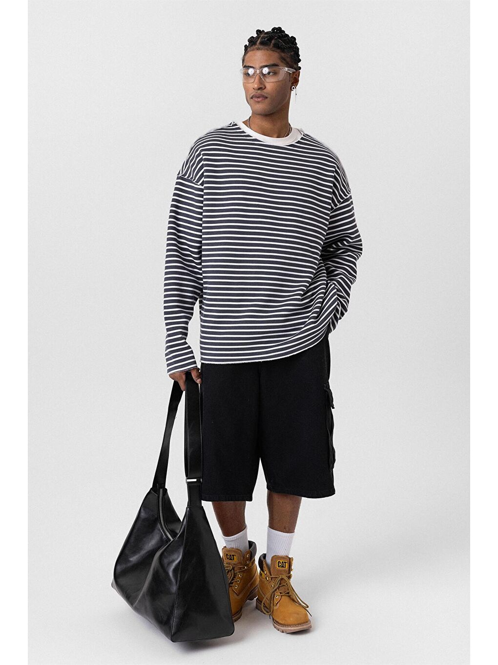 Gri Yaka Detaylı Oversize Sweatshirt Füme-2