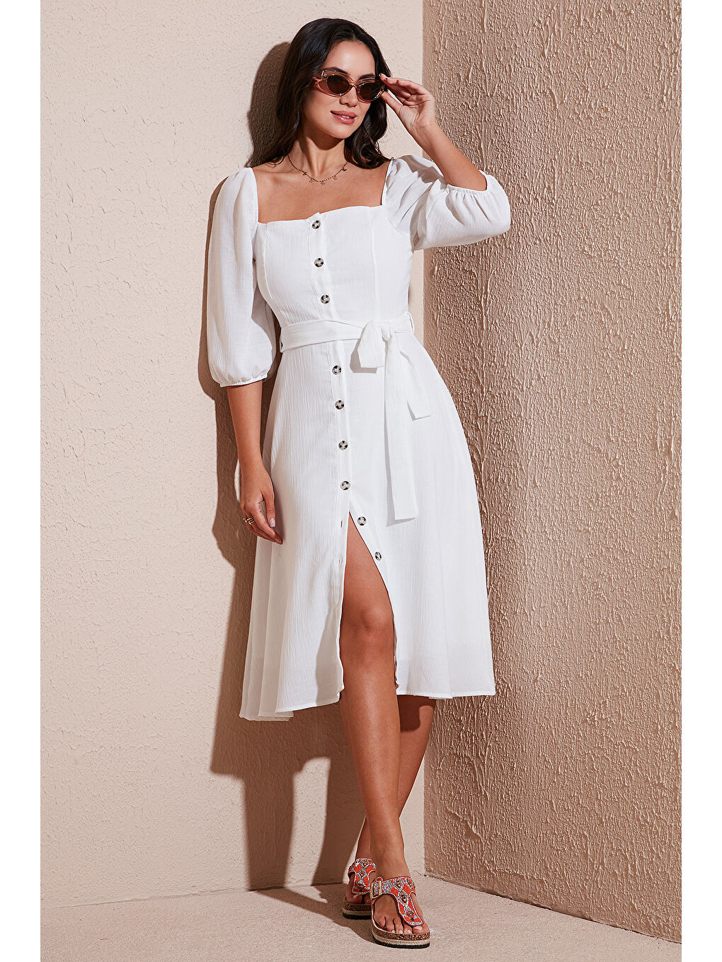 Ekru Regular Fit Kare Yaka Düğmeli Midi Boy Kadın Elbise 67810197-1