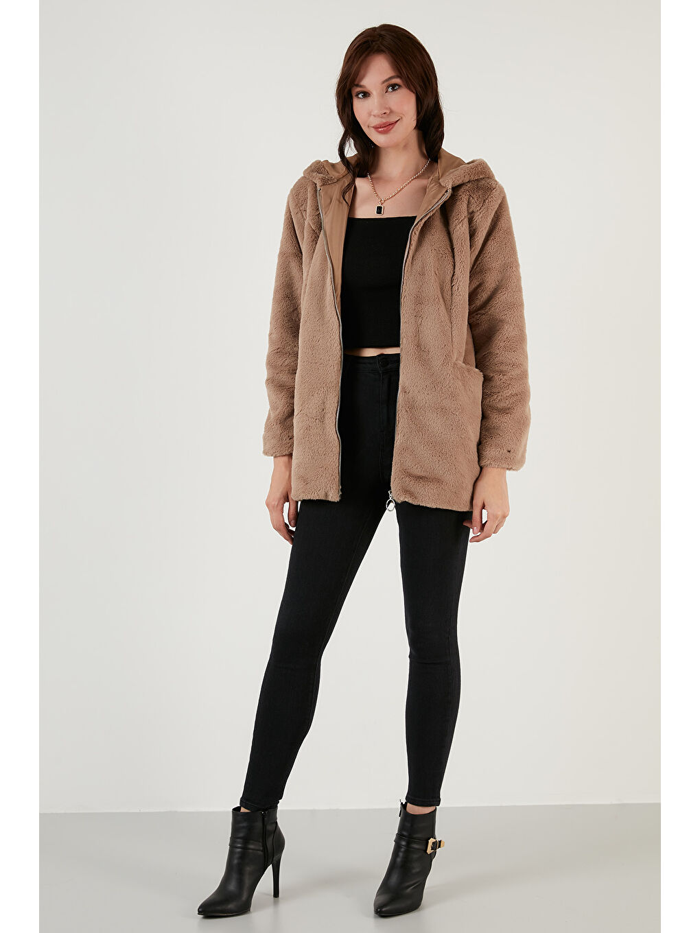 Bej Fermuarlı Regular Fit Kapüşonlu Yumuşak Dokulu Suni Kürk 497Derın-7