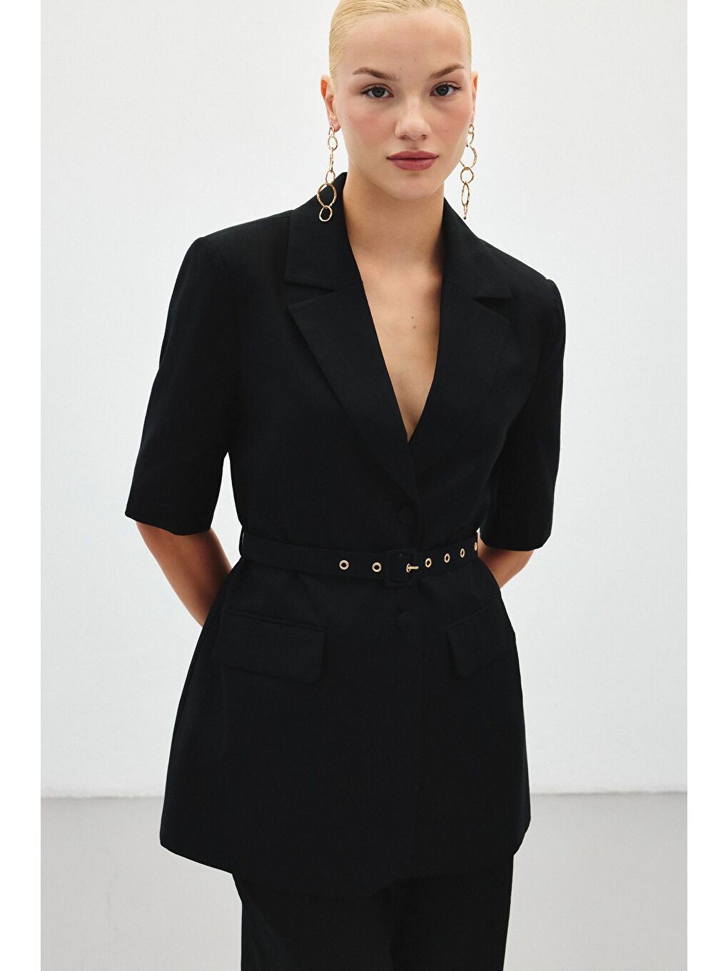 Kısa Kollu Kemerli Ceket - Siyah-4