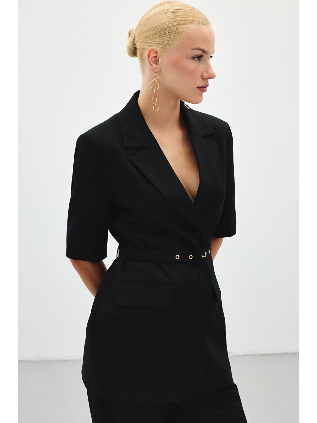 Kısa Kollu Kemerli Ceket - Siyah-5