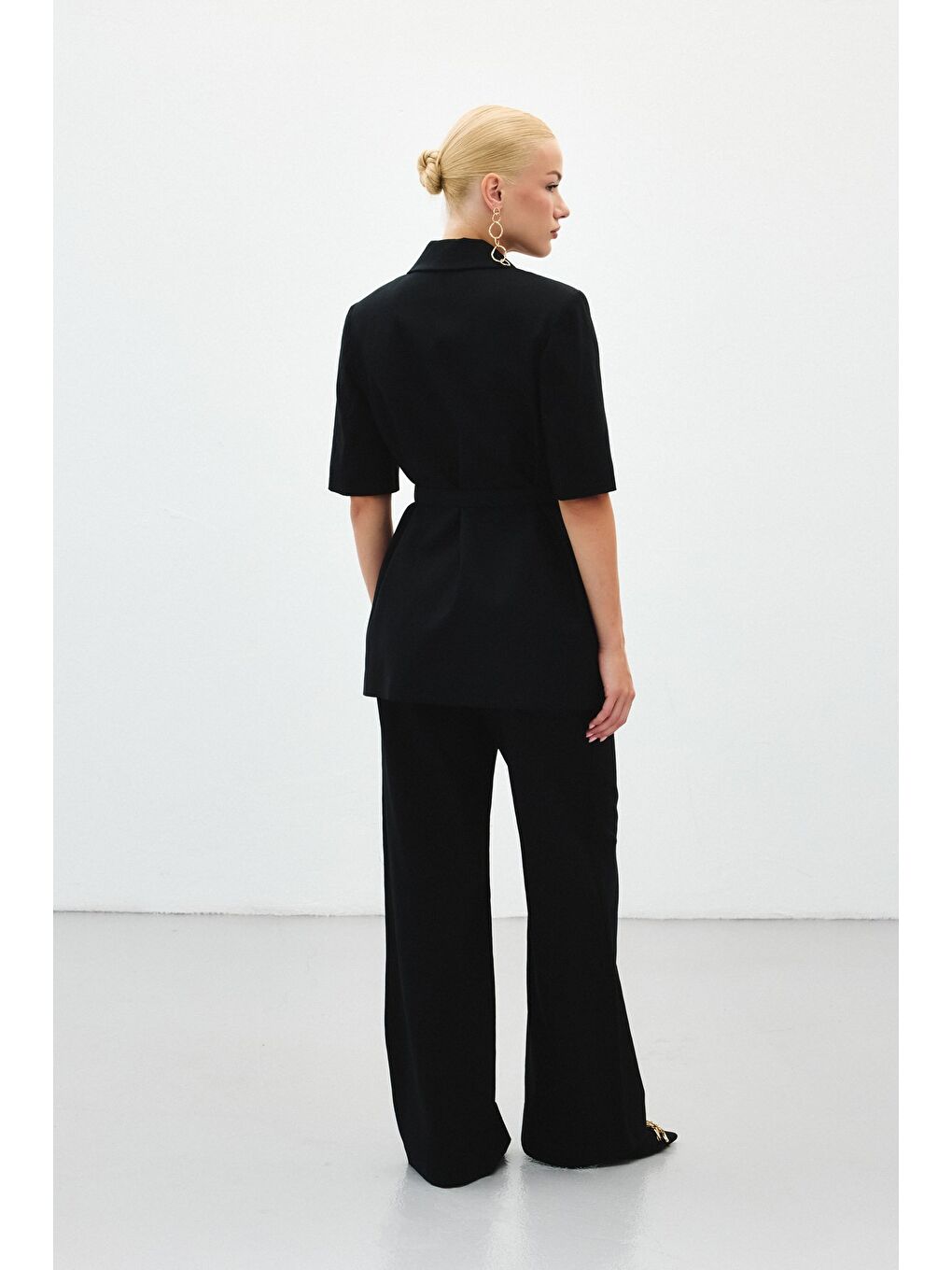 Kısa Kollu Kemerli Ceket - Siyah-7