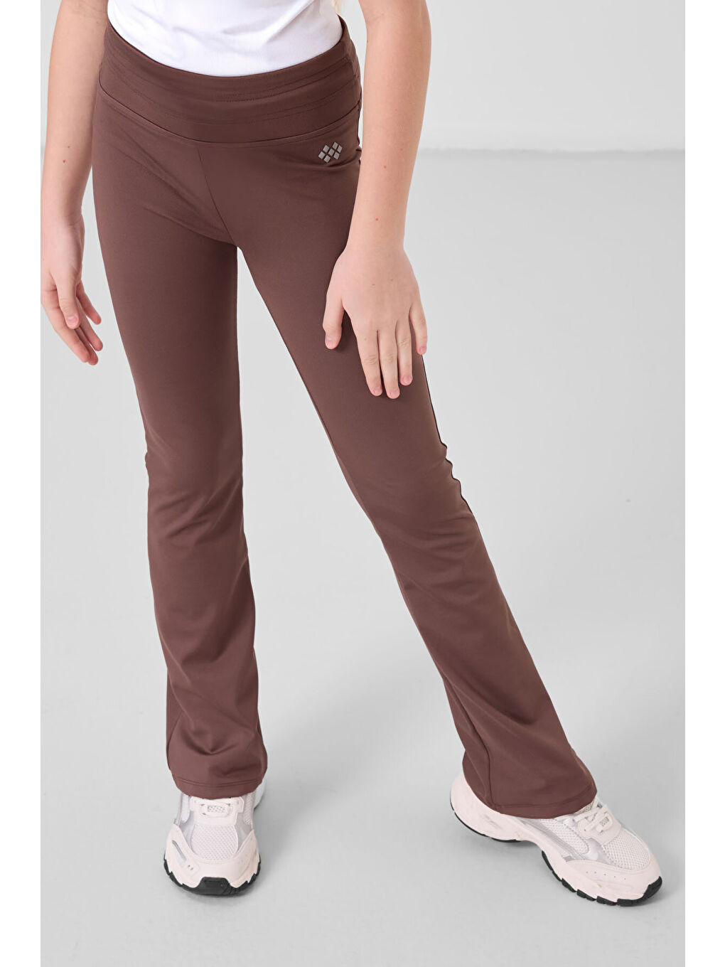 Kahverengi Esnek Standart Fit Basic Performans İspanyol Paça Kız Çocuk Tayt - 75193-3