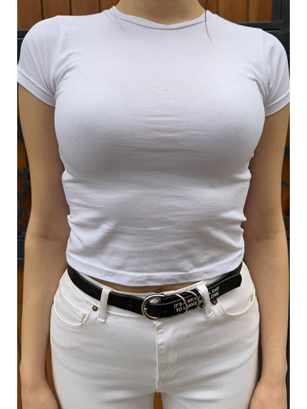 Beyaz Kadın Bisiklet Yaka Tişört-2