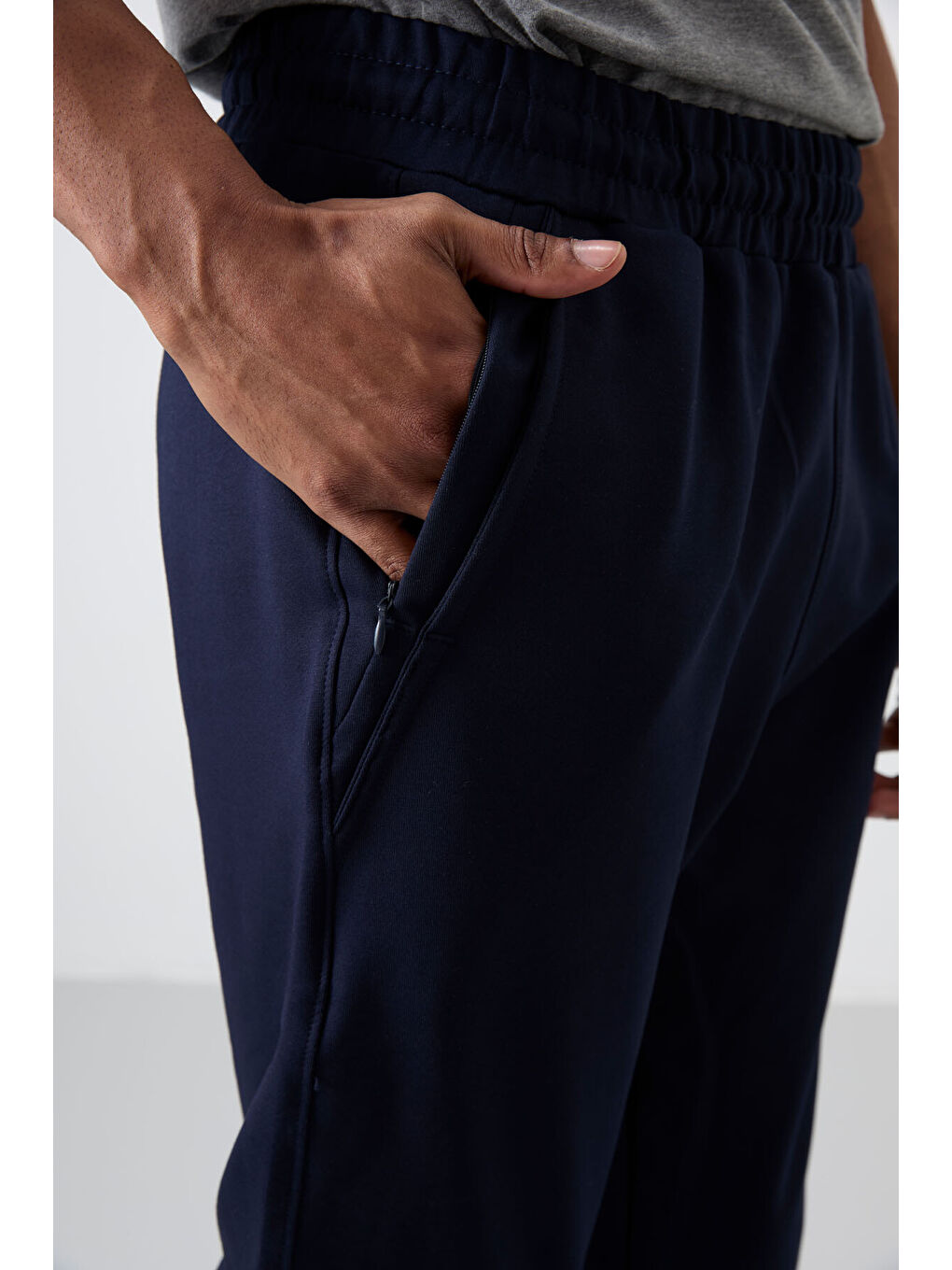 İndigo Pamuk Yumuşak Dokulu Standart Fit Nakışlı  Eşofman Alt - 82133-1