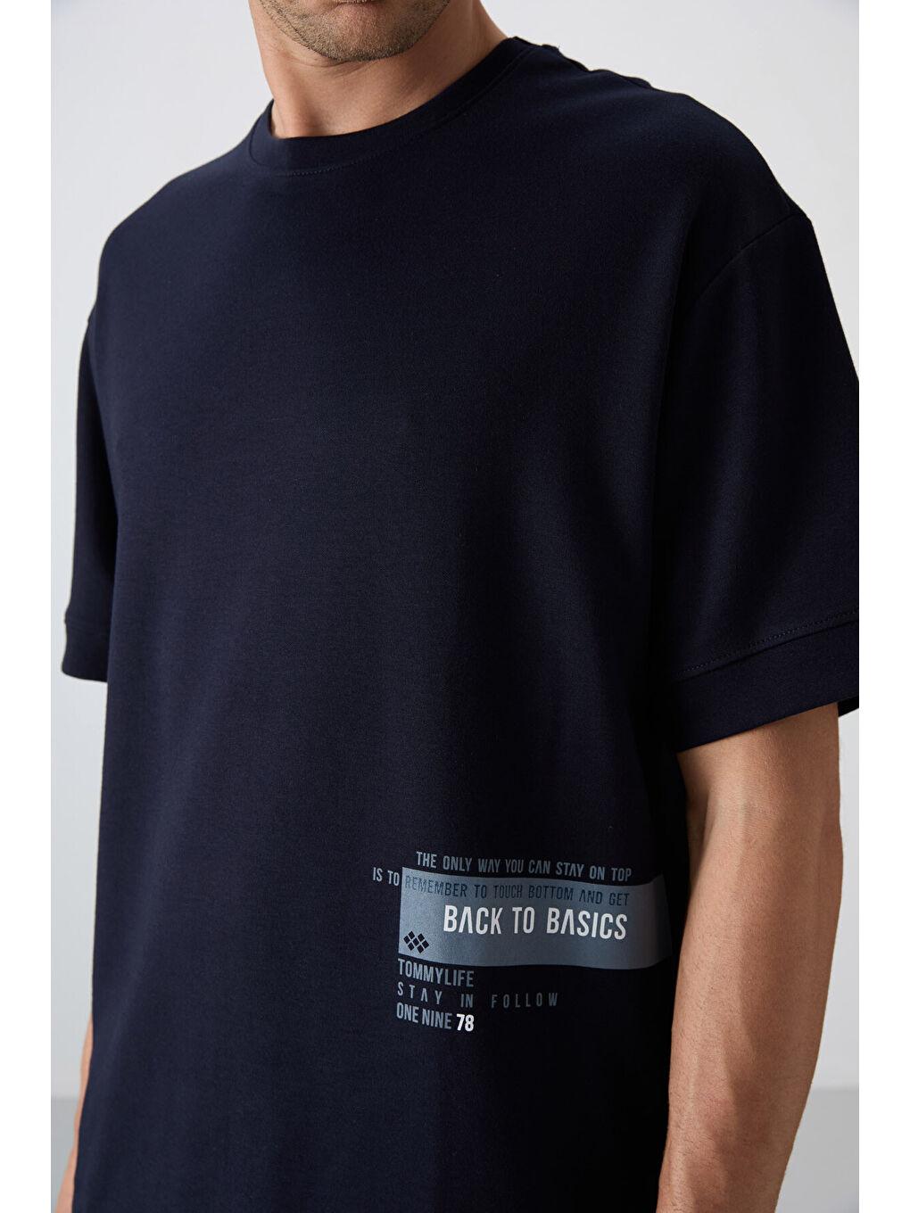 Lacivert Pamuklu Kalın Yumuşak Dokulu Oversize Fit Baskılı Erkek Tişört - 88322-2