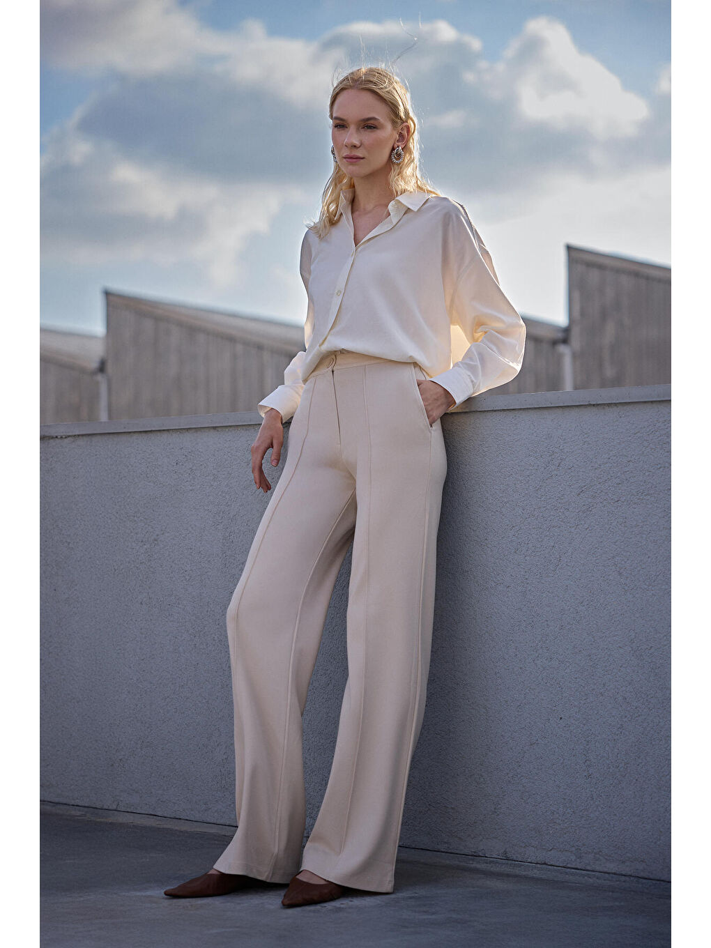 Ekru Dökümlü Çelik Pantolon