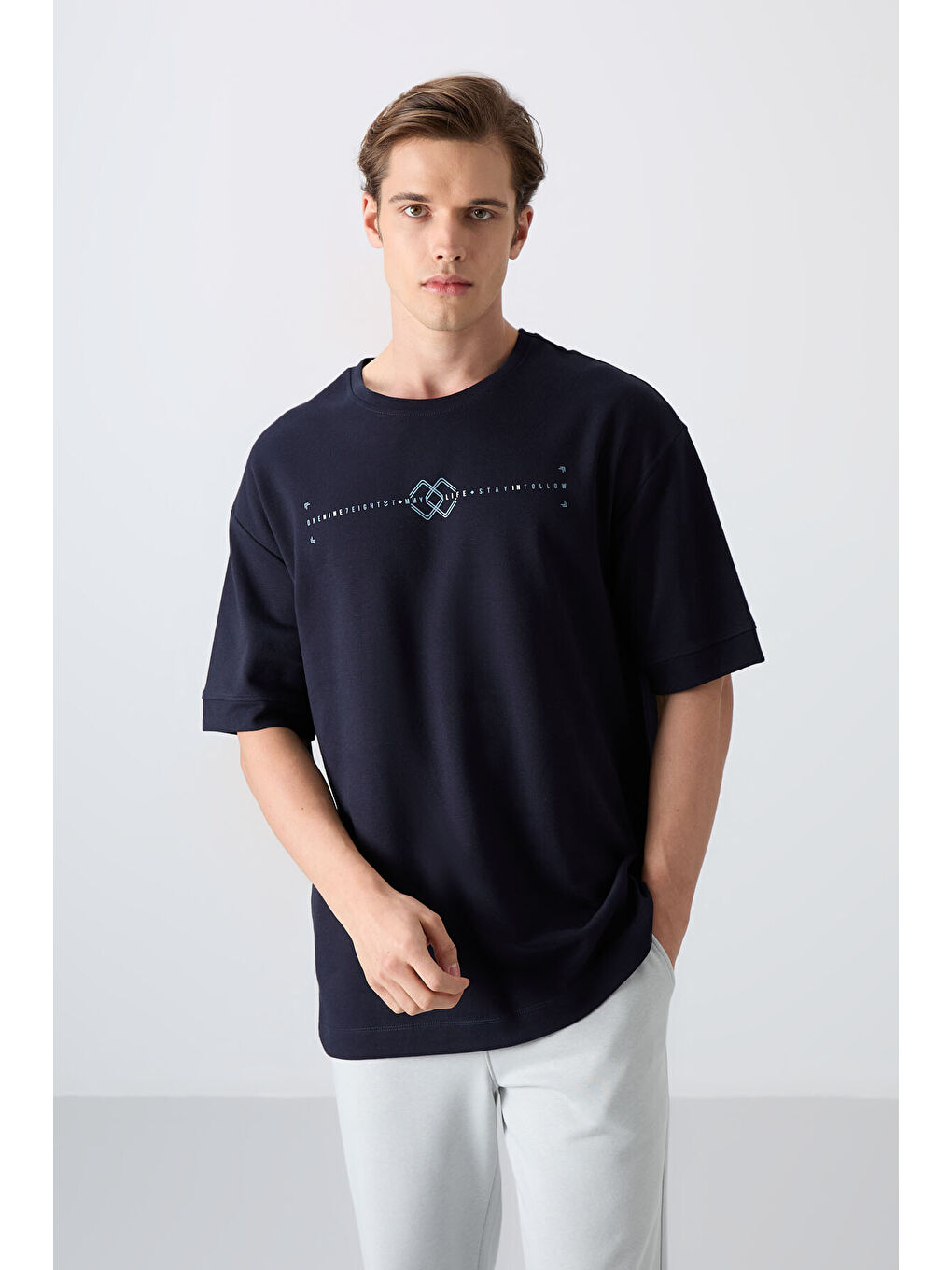 Lacivert Pamuklu Kalın Yumuşak Dokulu Oversize Fit Baskılı Erkek Tişört - 88323-3