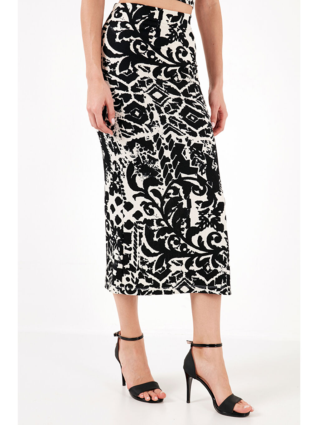 Siyah Slim Fit İp Askılı Yırtmaçlı Midi Alt-Üst Takım 5865726-5