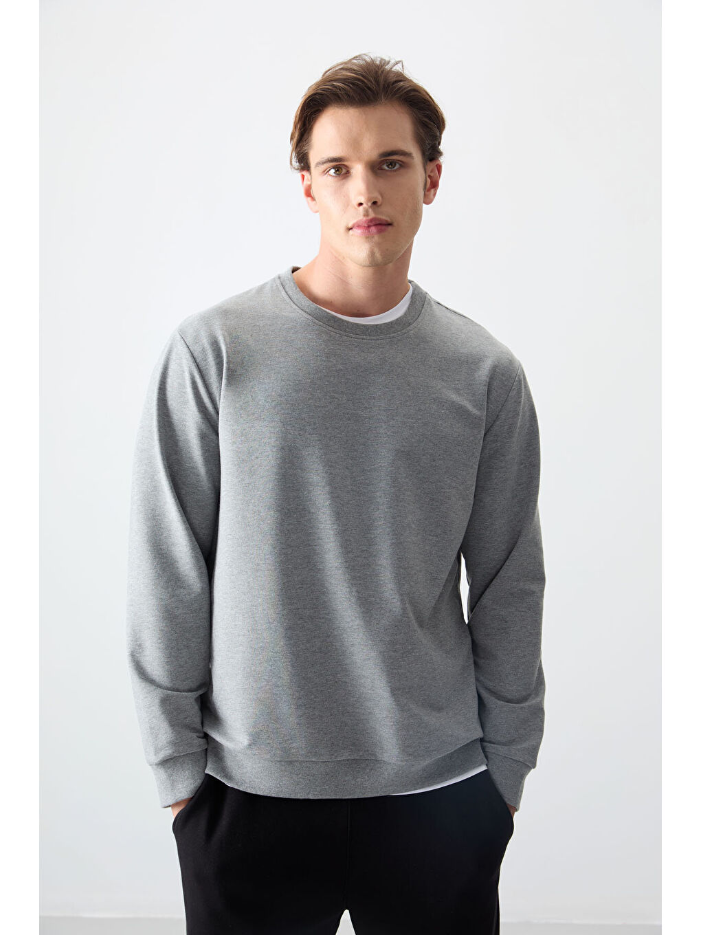 Standart Fit Basic O Yaka 3lü Paket Siyah-Lacivert-Gri Melanj Erkek Sweatshirt - 88363-3