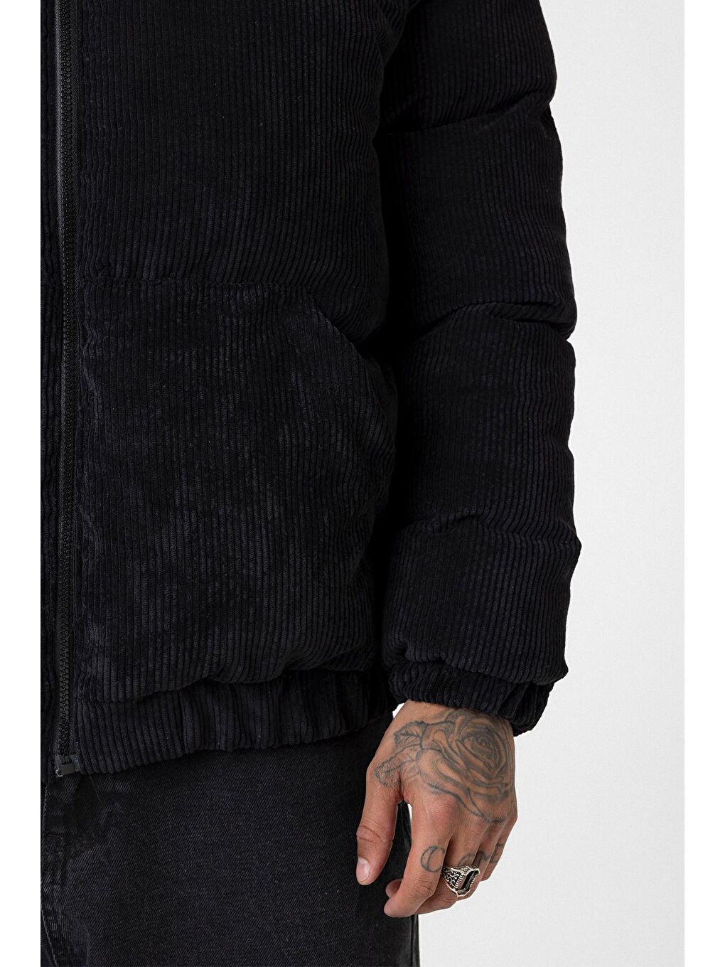 Siyah Oversize Kadife Erkek Şişme Mont-4