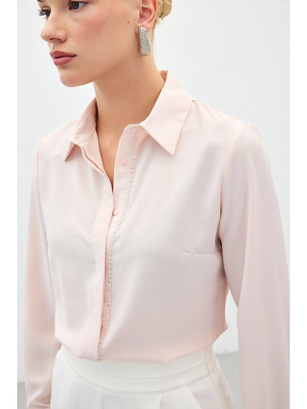 Pembe Boncuk Aksesuarlı Gömlek - Pudra-6