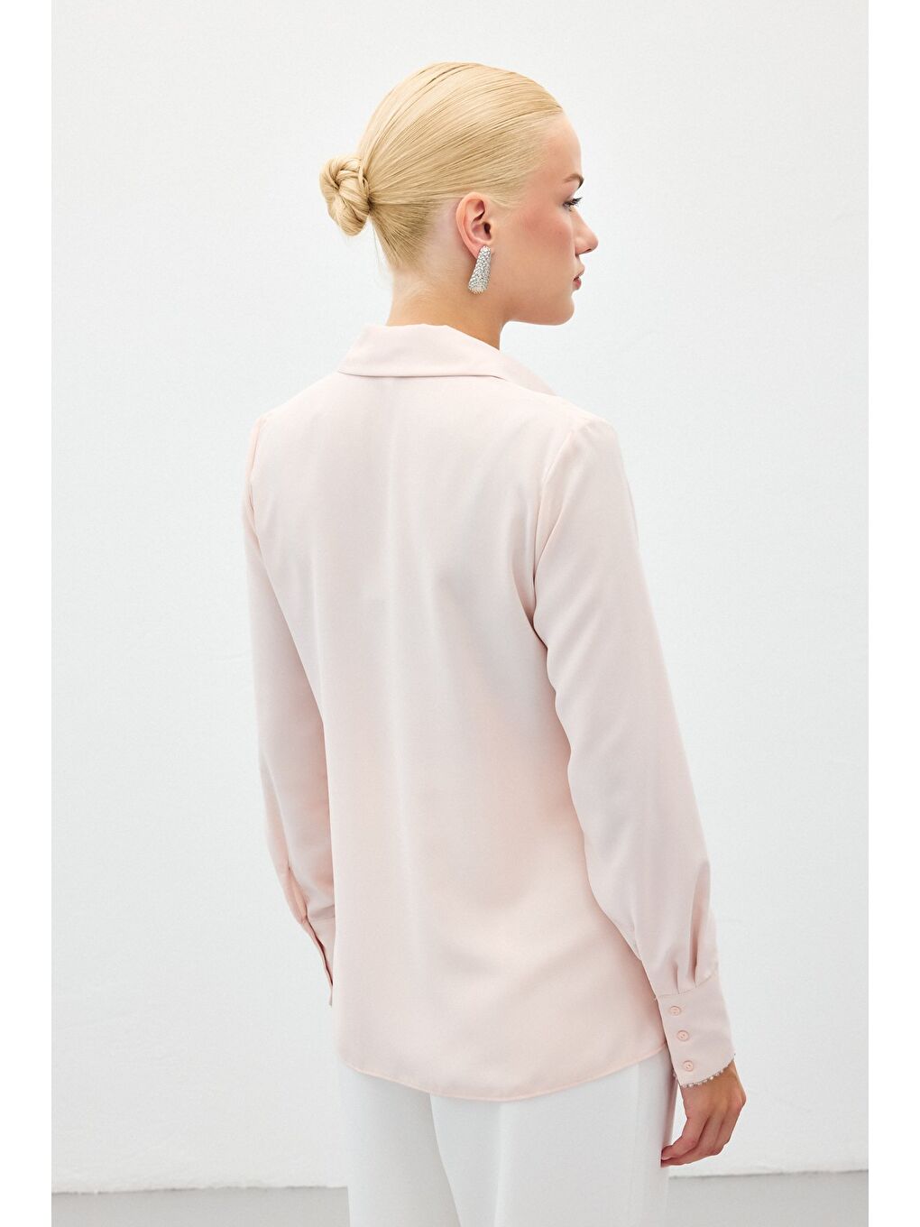 Pembe Boncuk Aksesuarlı Gömlek - Pudra-7