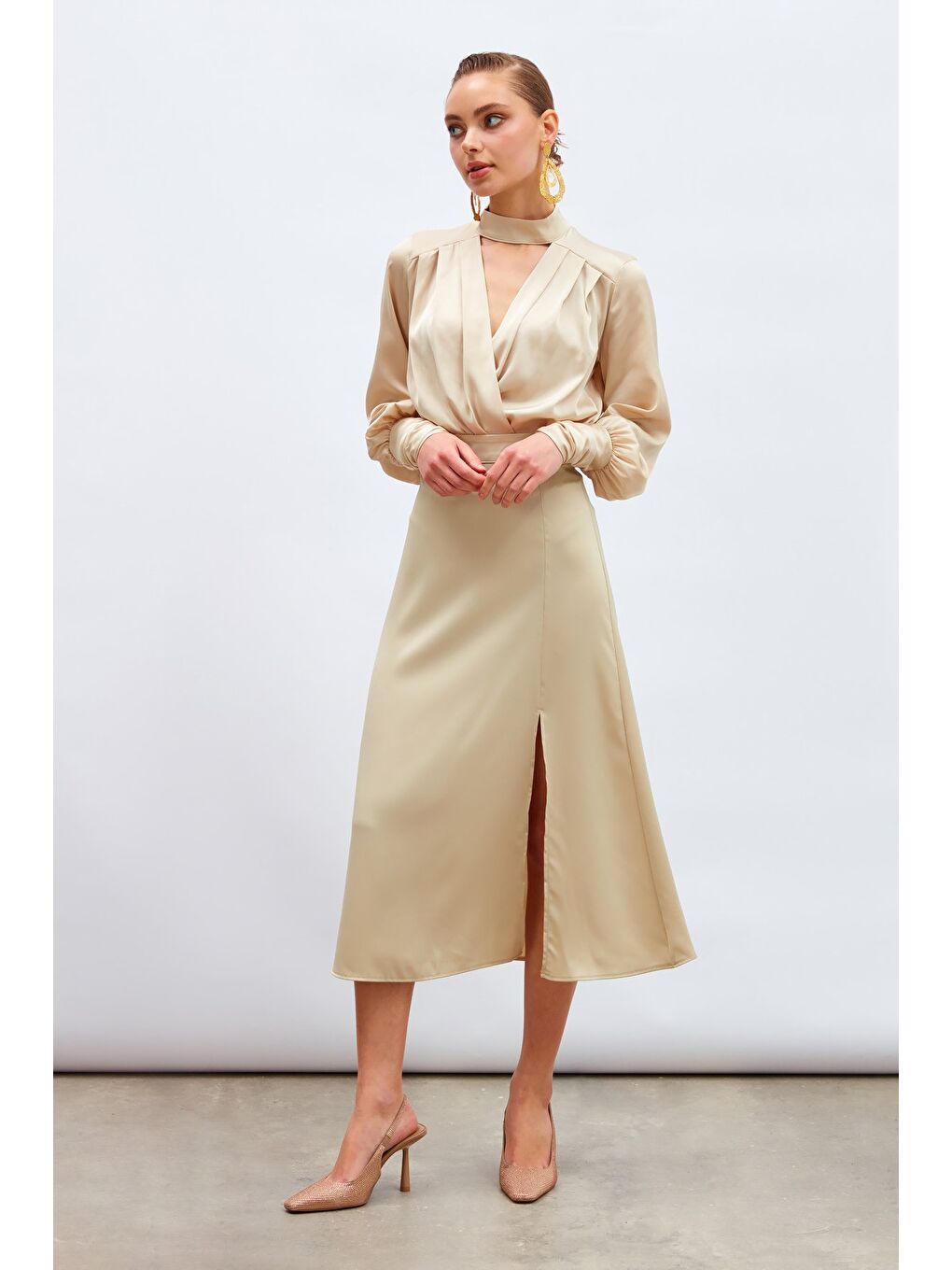 Yırtmaçlı Saten Etek - Bej-1