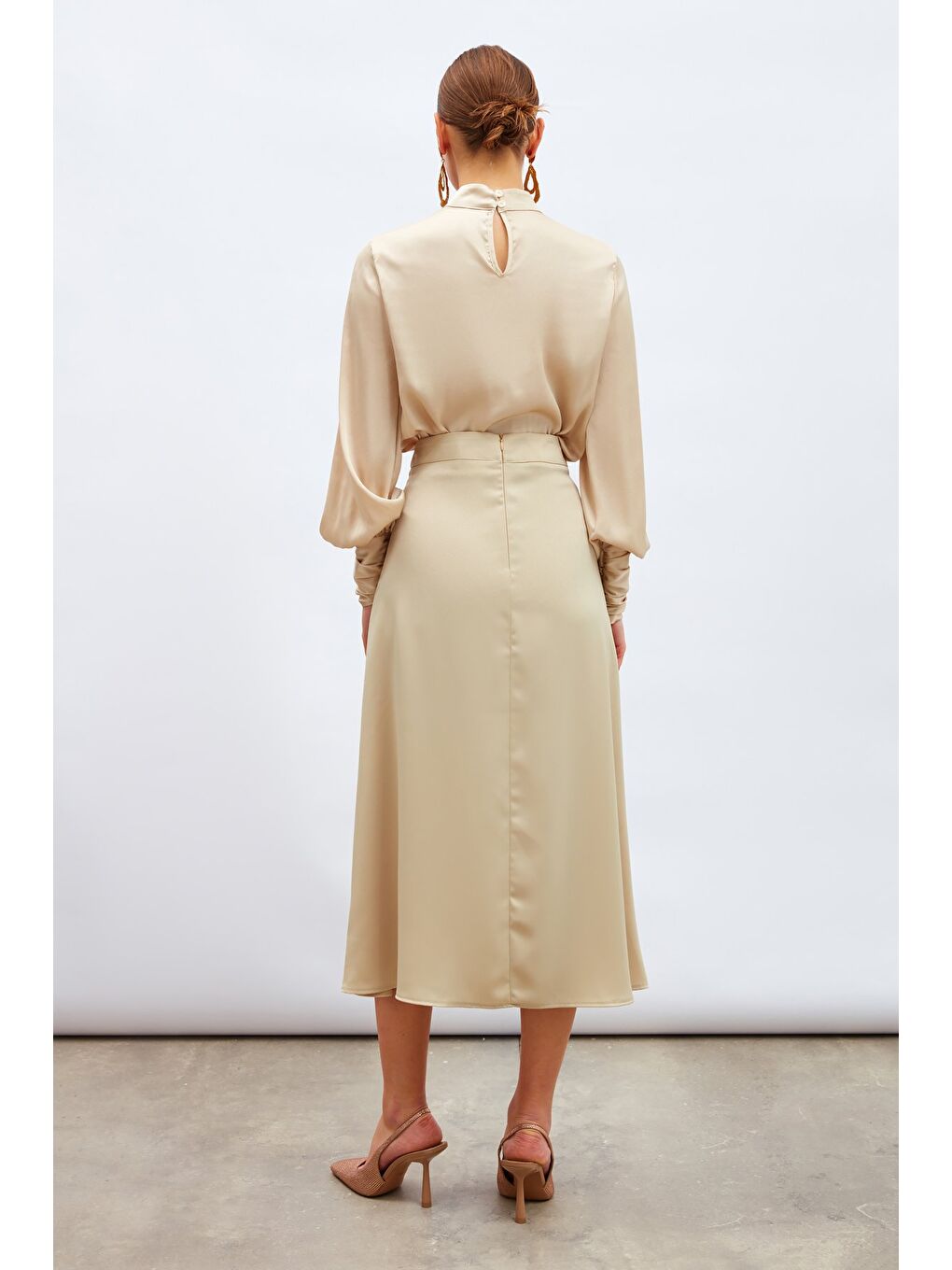 Yırtmaçlı Saten Etek - Bej-4