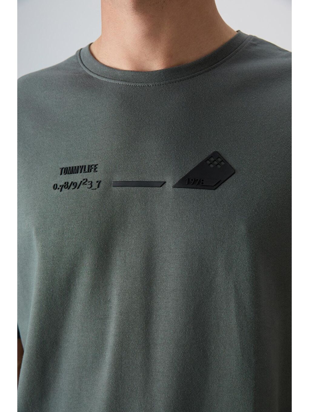 Haki Pamuklu Kalın Yumuşak Dokulu Oversize Fit Baskılı Erkek Tişört - 88330-1